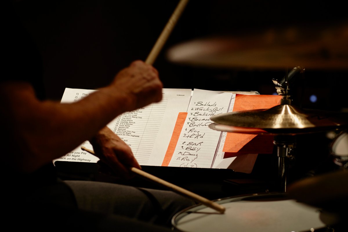springsteen's tweet image. Sneak peek at @EStreetMax's setlist from #TheRiverTour rehearsals. Photo by @Danny_Clinch