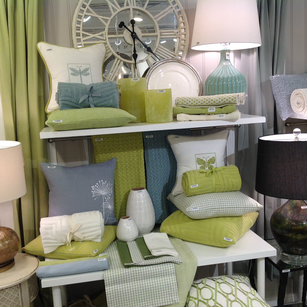 SplitPHomeDecor's tweet photo. It's Day 2 of #atlmkt! Stop by and browse all of our new collections in Bldg 2, #1801 at @AmericasMartATL ! #splitp https://t.co/w0XxtN2YZB