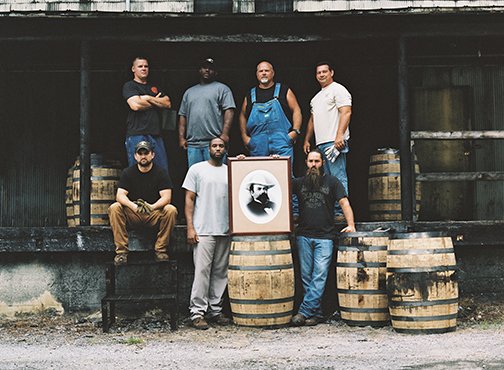 JackDaniels_US's tweet photo. There’s plenty of new faces around the distillery, but the old ones are never far away. #borntomakewhiskey https://t.co/7WhdWXmSWd