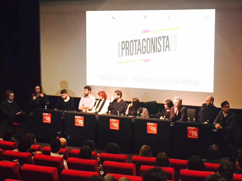 È il momento dei ringraziamenti prima della proiezione di #LoChiamavanoJeegRobot