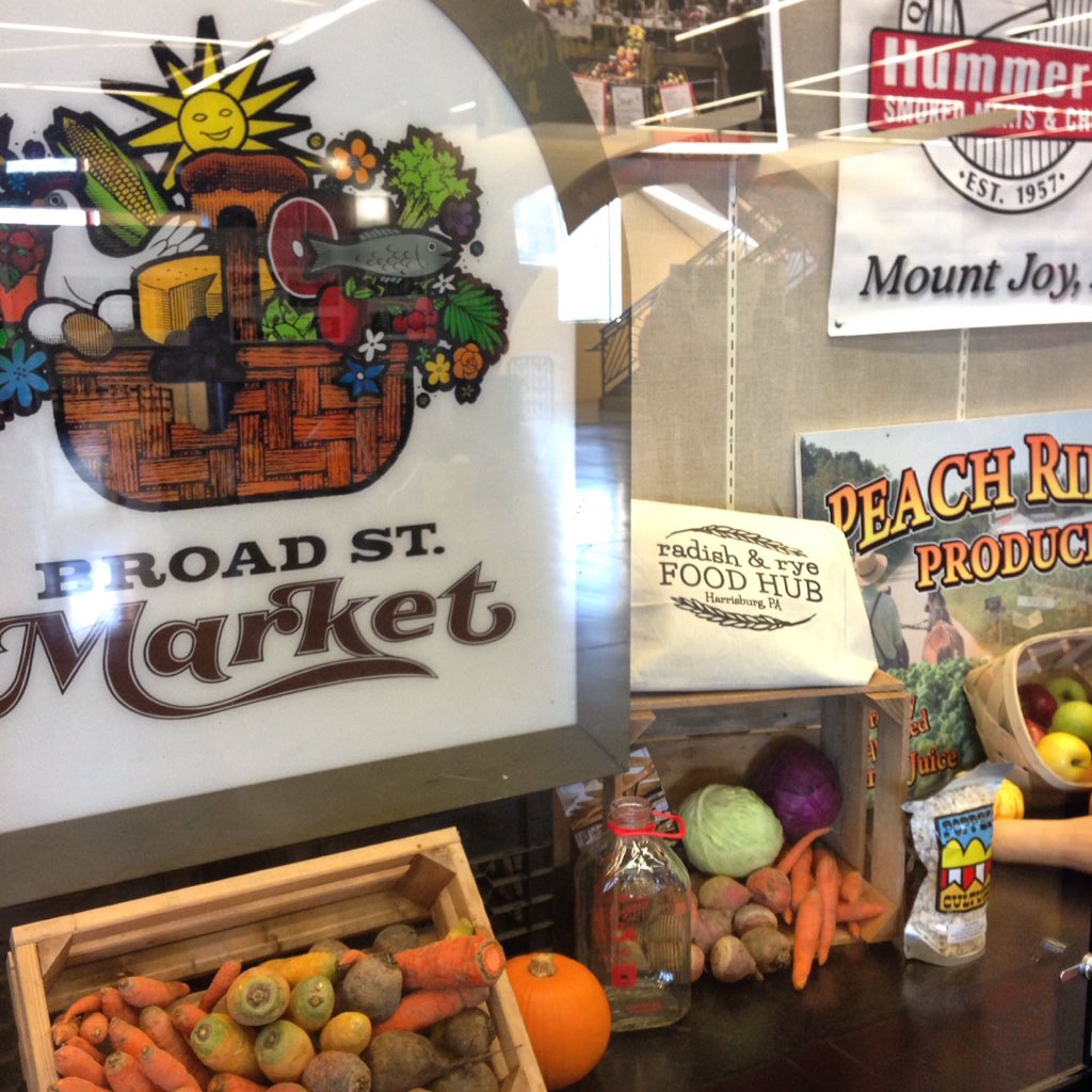 howipop's tweet photo. Reppin it at the farm show! Vend next year?? Thanks for the love @BroadStMarket @PAFarmShow #PAFarmShow #HowIPop https://t.co/Al1ggydPDF