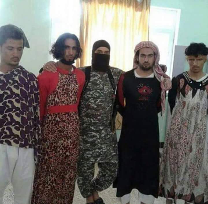 Allahım Sen Bizi Anasının Bacısının Karısının Eteğini Giymiş İbnelerden Koru