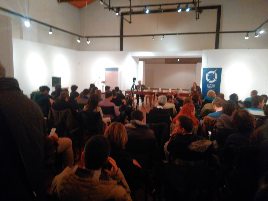 ThePressProject's tweet photo. Μεγάλη προέλευση στη συζήτηση για #TTIPgr https://t.co/r5T8mjF49H