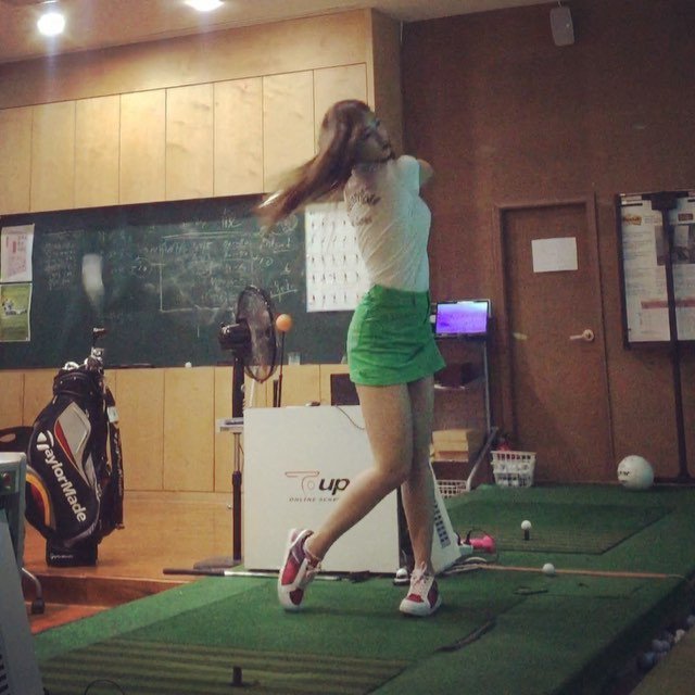 billionstheory's tweet image. //유승옥// 스케줄 끝나자마자 공치러 😊
#빈스윙 연습만 하고 공치는 법 배운 #두번째날 , 😚😘 #스윙스윙 #네번째수업
#왕초보 지만 😂
#잘하고싶다 🙏 #골… ift.tt/1mYYDSf