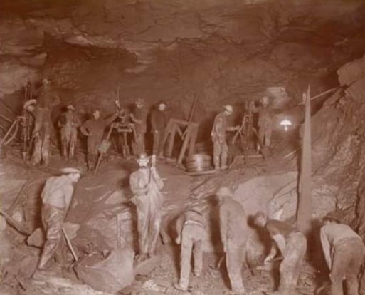 KiedysTakBylo's tweet image. Budowa metra w Nowym Jorku, początek XX wieku
#KiedyśTakByło