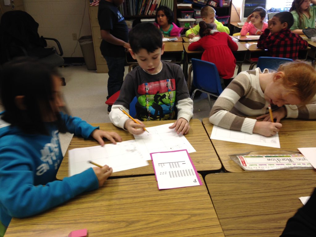 Shelli83's tweet photo. Working with partners to practice subtracting with regrouping @nweseagles https://t.co/rtwqyz7ca7