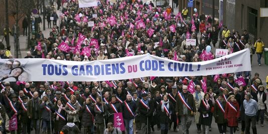 albdmt's tweet photo. C'était il y a 3 ans déjà...Un très joyeux anniversaire à tous ! #13janvier2013 #TeamLMPT #ONLR https://t.co/y0tInNsp17