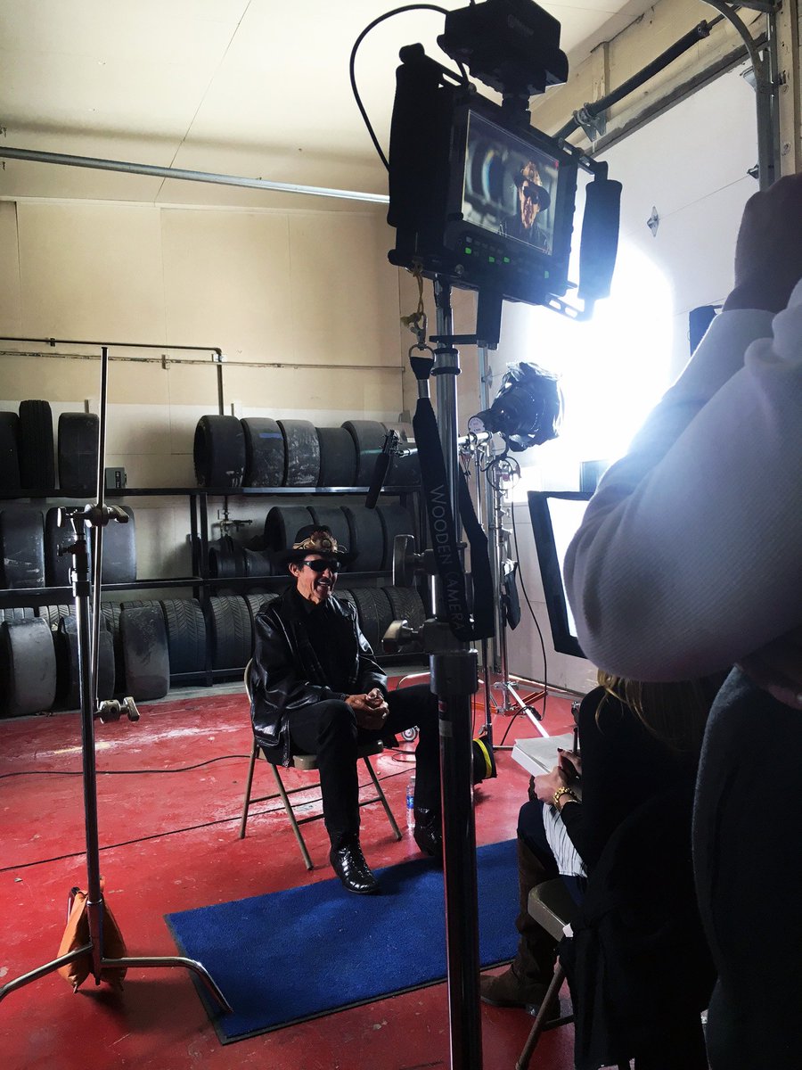 LEGACYMotorClub's tweet photo. Sitting down with "The King" today @pettysgarage during an @NBCSports shoot for #Building43, a sequel to #Chasing43 https://t.co/FDImMBuY1s