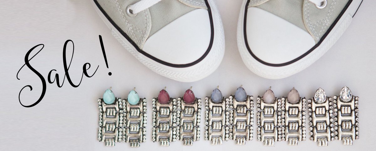 sisooshop's tweet photo. Sale! 40% off select pieces at https://t.co/cq6qEZFCNo #GETYOURBLINGON https://t.co/FwXrjcBFqB