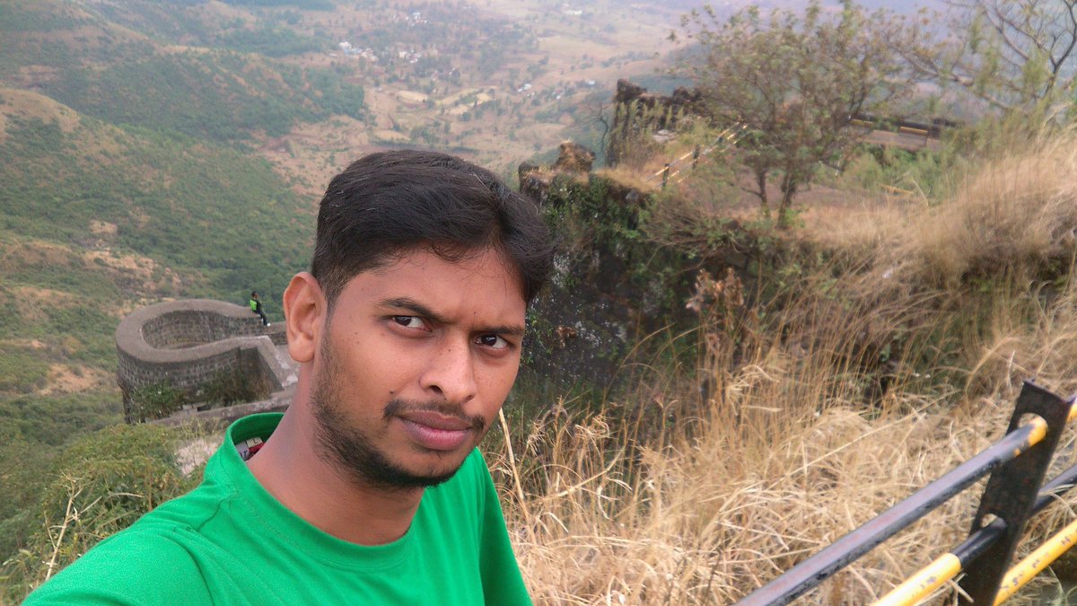 devpangarkar's tweet image. 