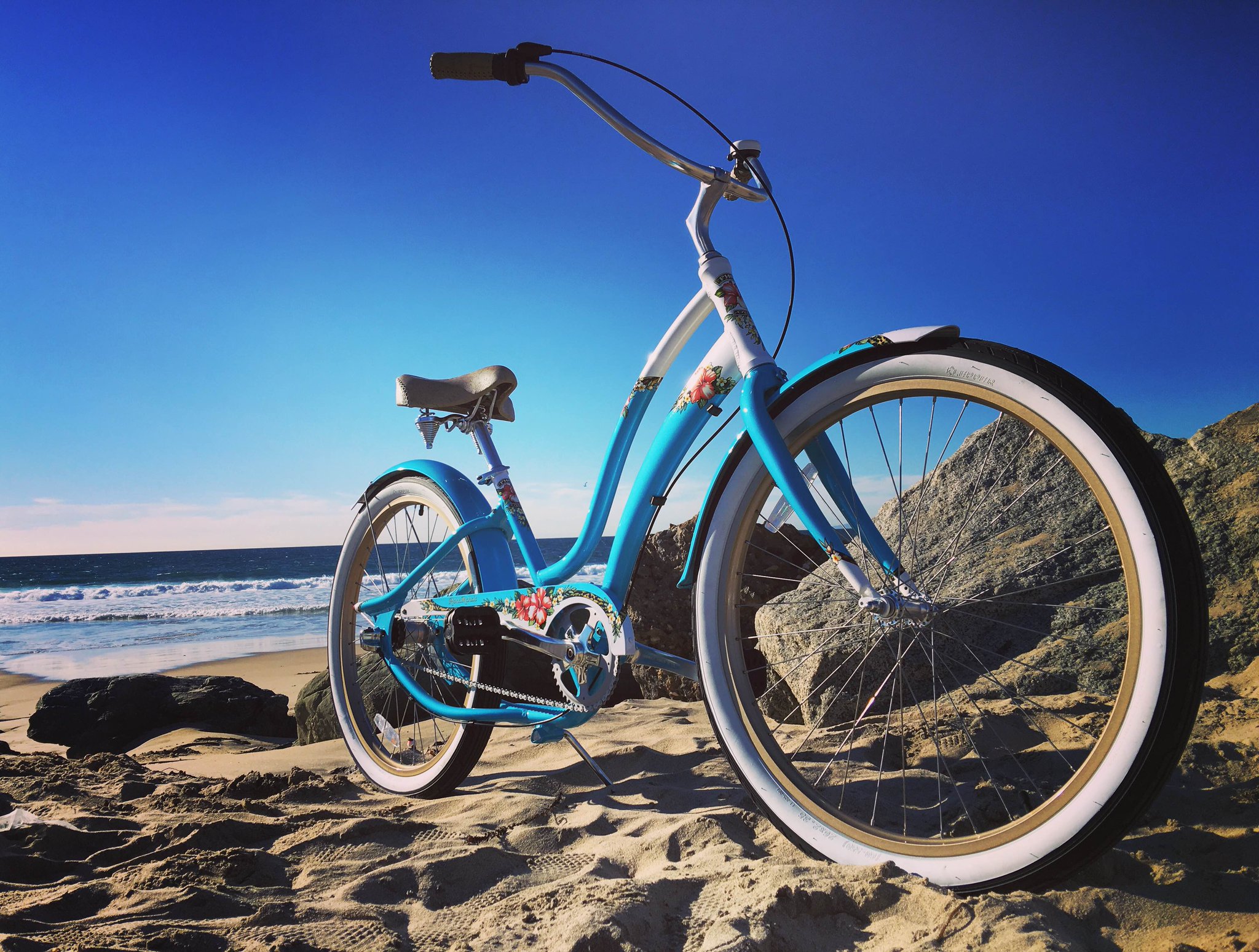 PHAT cycle Aloha Mahalo black single speed beach cruiser for