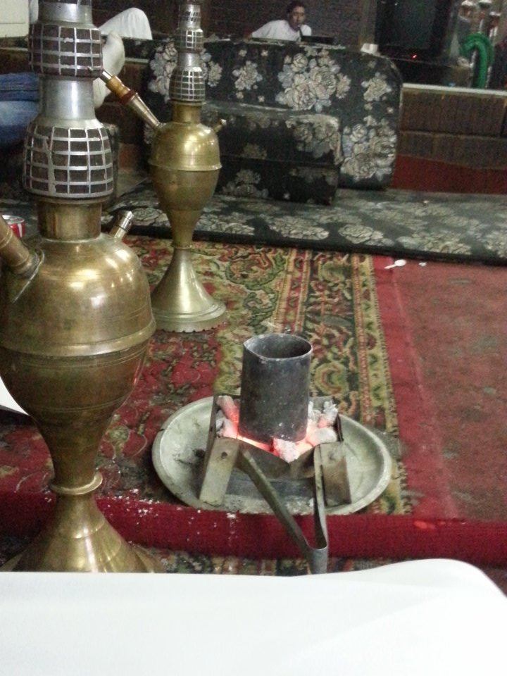 مين يقابلني القهوه