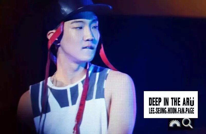 minhoonpics's tweet photo. Lee Seunghoon💕 https://t.co/F1b3WbEIZq