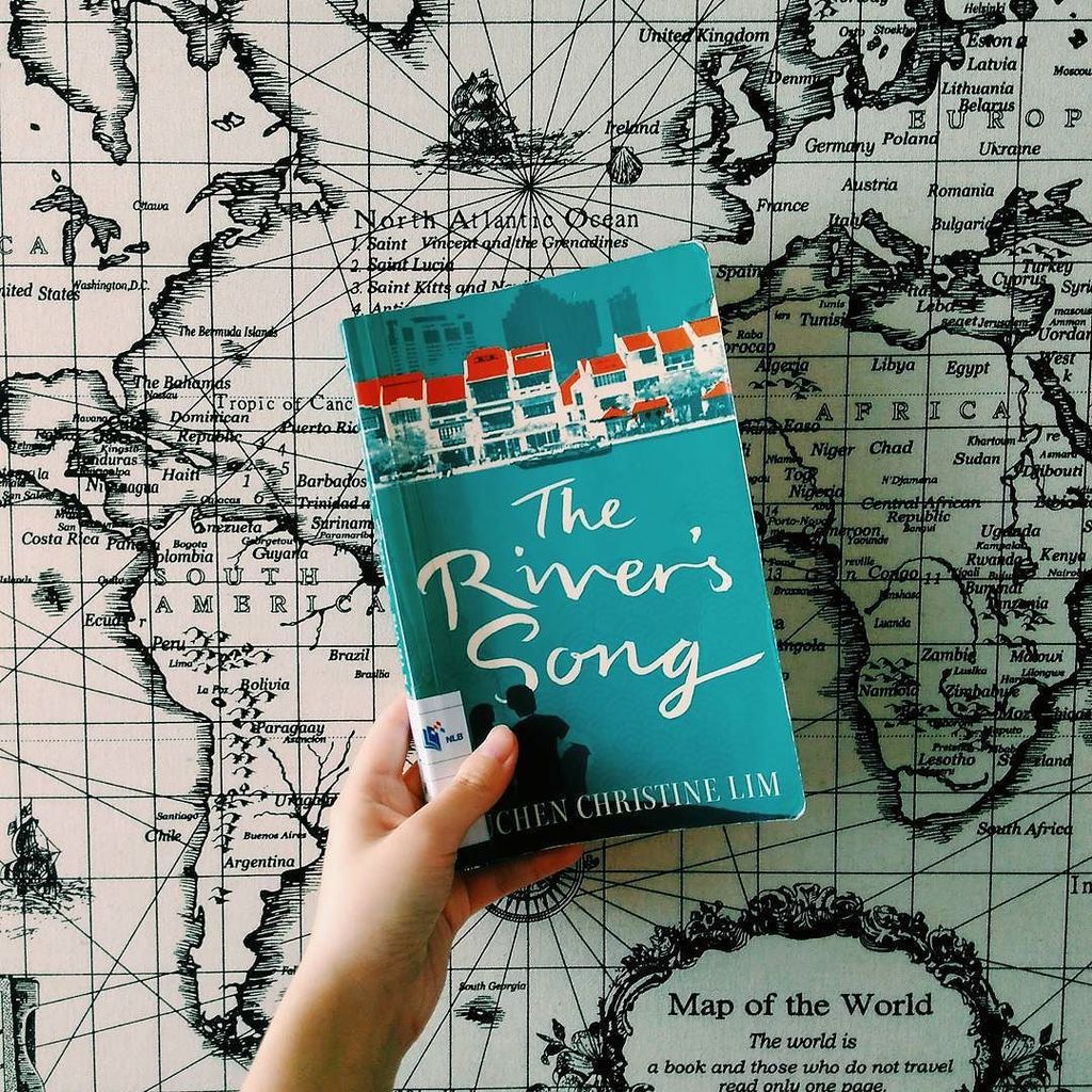 contentkapow's tweet photo. I've heard great things about this one 📚

#suchenchristinelim
#theriverssong #book #books … https://t.co/Tc6VbV4sWd https://t.co/Lp4iFYCXUX
