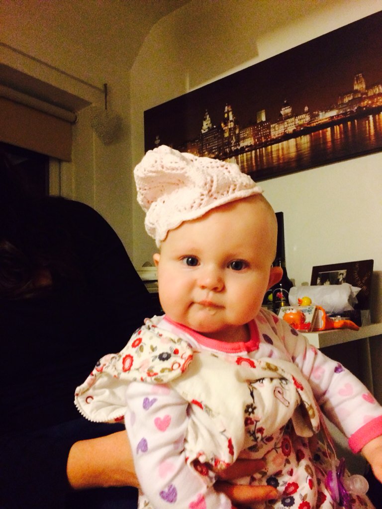 BellaFDavies's tweet photo. Couldn't sleep last night, this was me at 3 in the morning. Teething is rubbish. #Dribble https://t.co/LY3c0QqJ8O