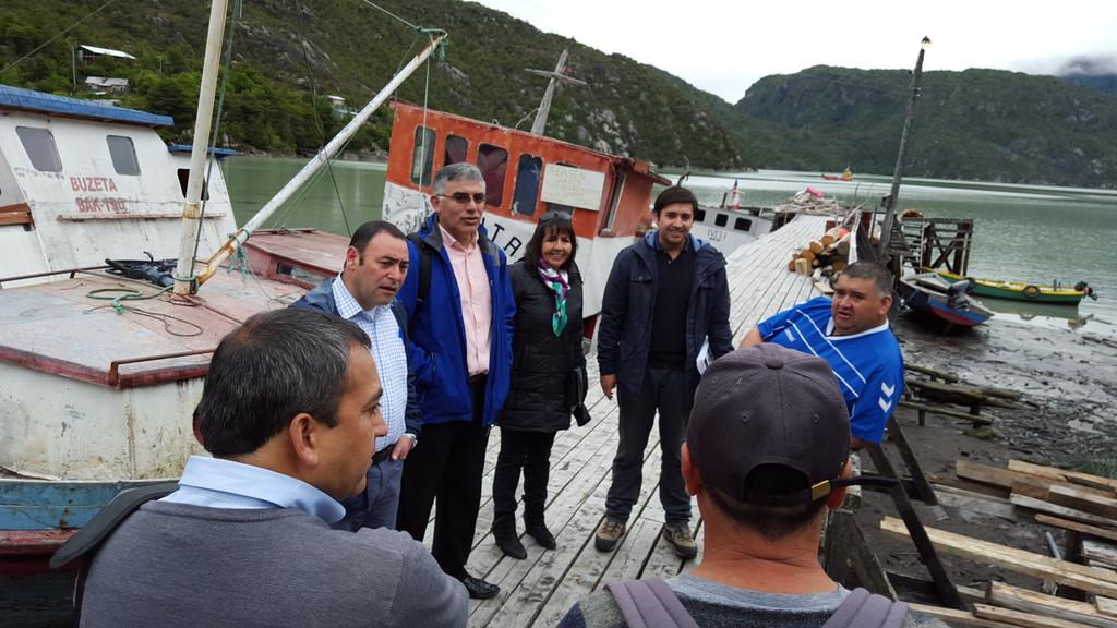 En Caleta Tortel aprobando proyecto de Minicentral hidroeléctrica por 2300 millones <a href="/CoreAysen/">Consejo Regional de Aysén</a>