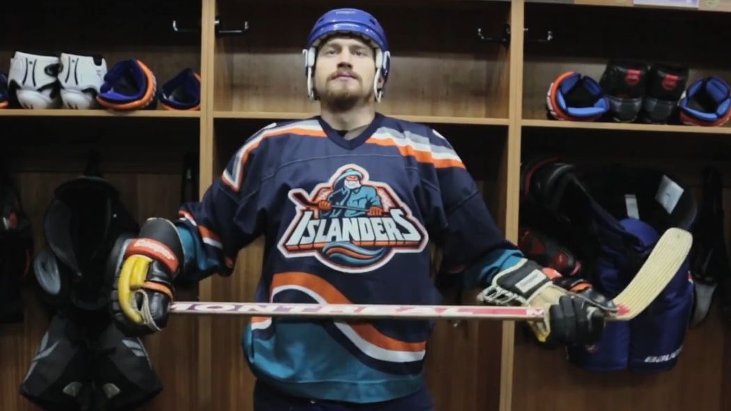 LHHockey's tweet photo. Video: #Isles Grabovski &amp; Kulemin embrace hipsterism in skinny jeans, kimonos &amp; vintage gear https://t.co/gzbiPlcBO6 https://t.co/D2mDOoVTQO