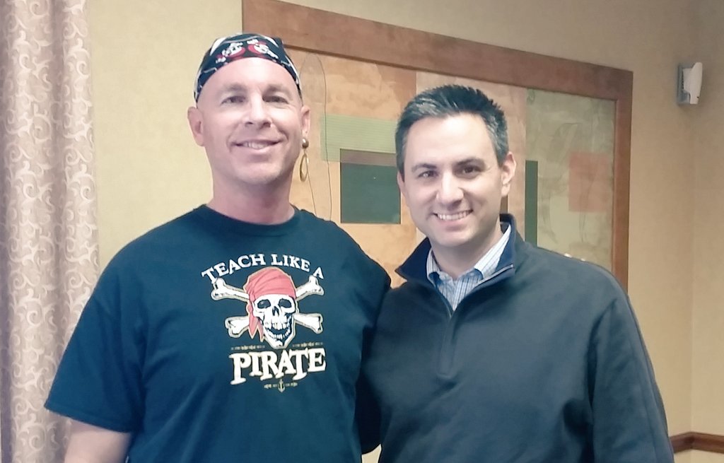 michaelmethvin's tweet photo. Great day of learning with "Teach Like a Pirate" author @burgessdave #MOLA31 #piratepride #teachwithpassion https://t.co/tdyX8aiHml