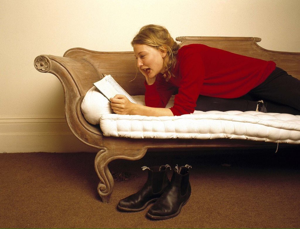 whimsicfilm's tweet photo. Cate Blanchett 90s https://t.co/NTDEbdIlDm