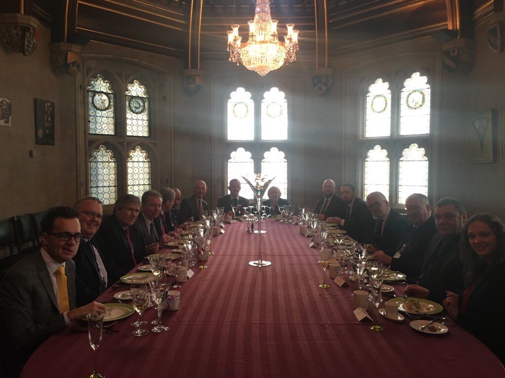 CarolynDwyer1's tweet photo. Thank you @chiefcommoner for wonderful lunch to celebrate @cityoflondon win @CleanBritain cleanest place in Britain https://t.co/GMFMhw2iCj