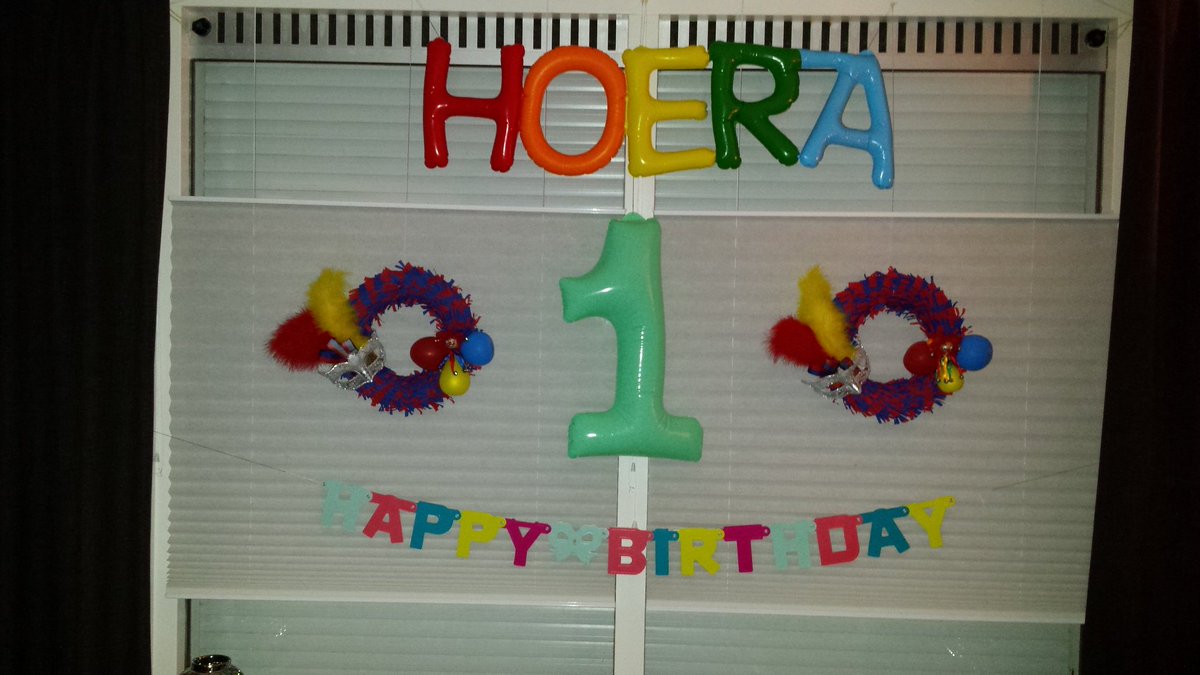 Pfff morge alweer 1 jaor! #tiedvluug