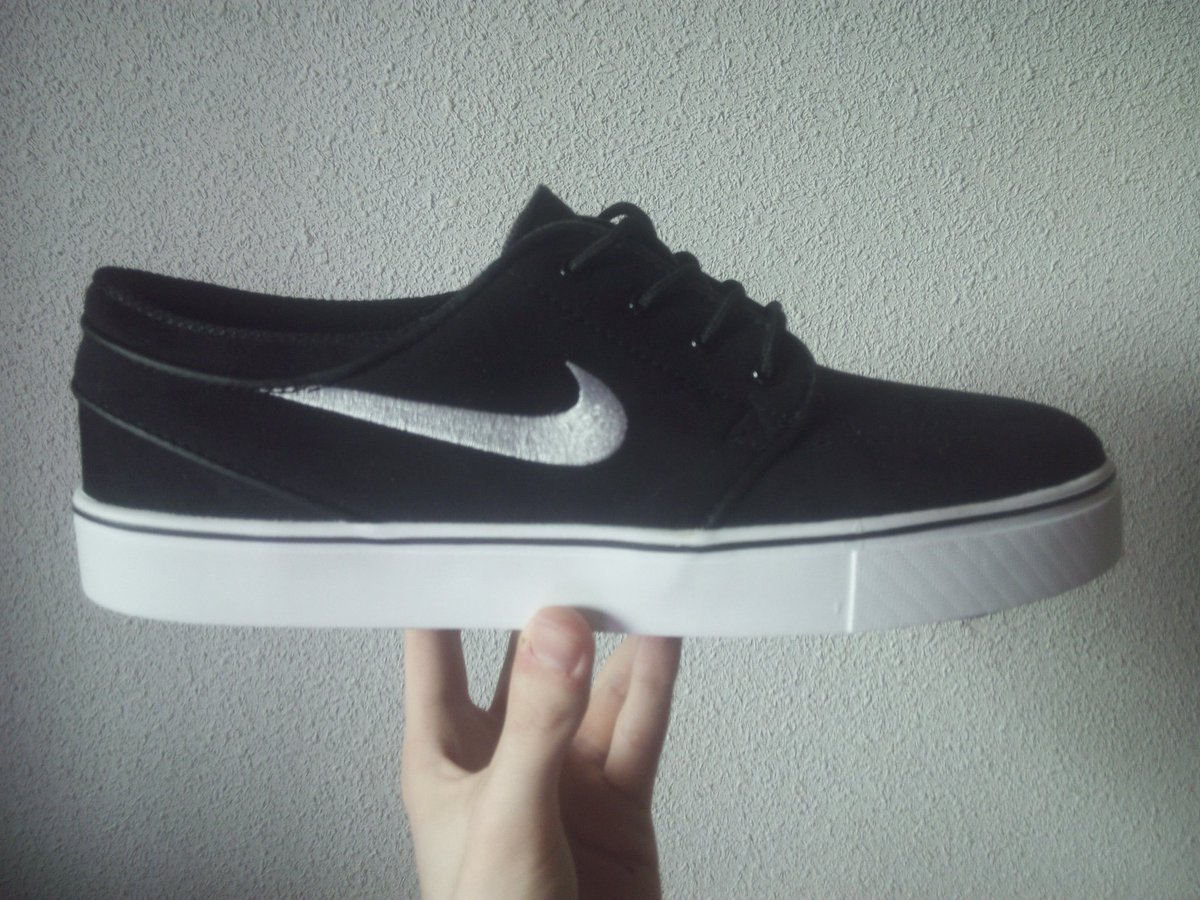 ThatStreetStyle's tweet image. Stefan Janoski listas para enviar