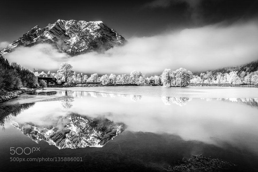 Grimming by Hannes_Mautner #photo