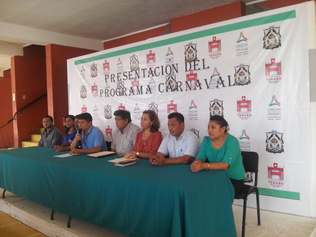 GobMpalTenabo's tweet photo. Esta mañana se llevó a cabo la presentación del programa general del #CarnavalTenabo2016 https://t.co/v4dz0QbdAd
