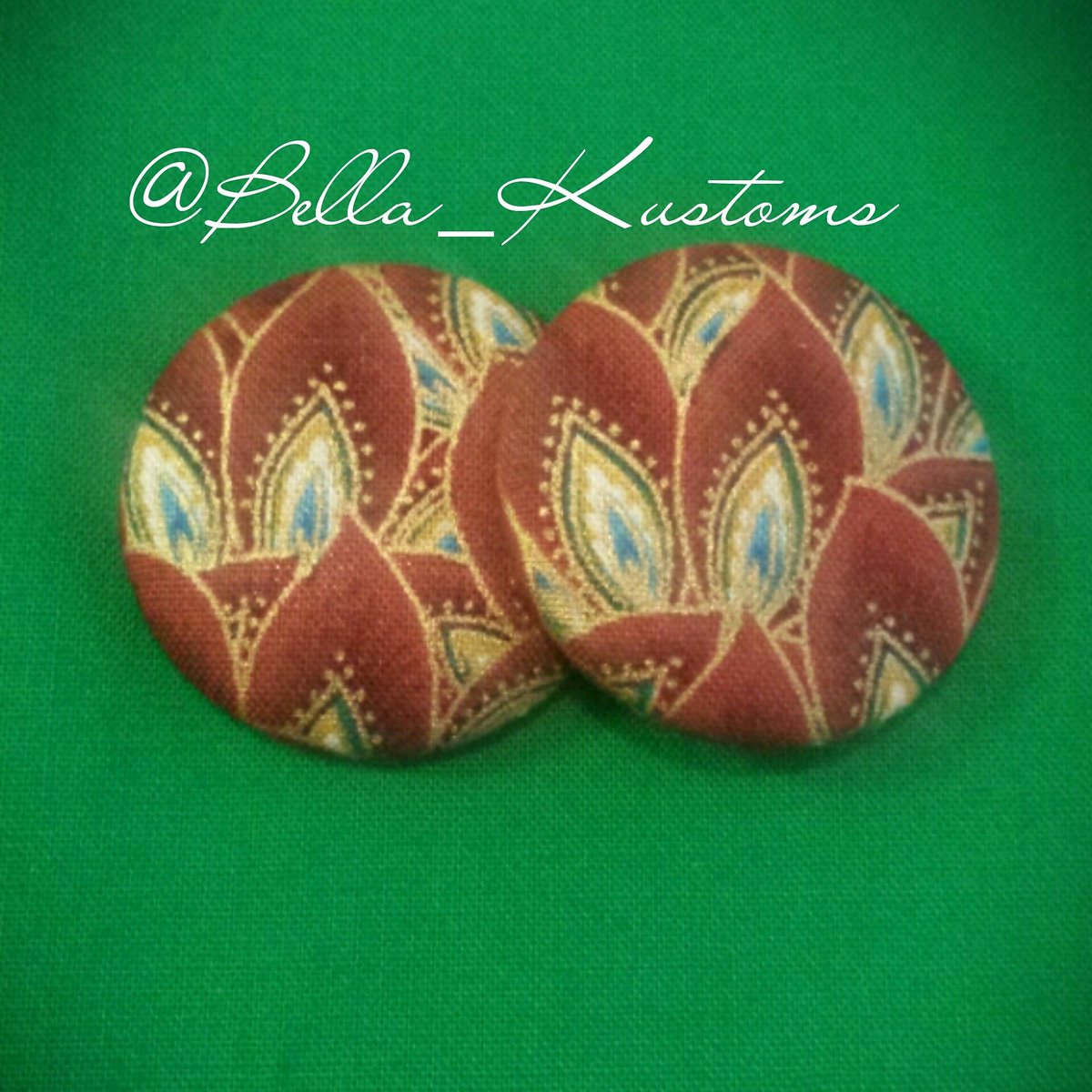 bella_kustoms's tweet photo. #buttonearrings #earrings #etsystyle #momslife #workflow#entrepreneur #supportsmallbusiness #shop #buy https://t.co/enG1G3Kyo0