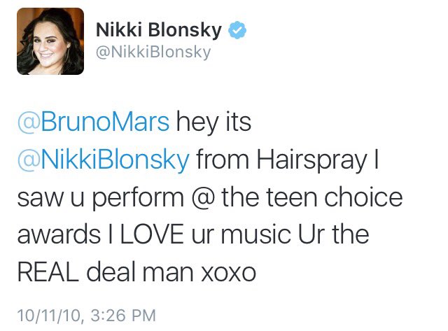 hey it's nikki blonsky from the movie hairspray!