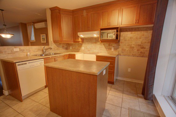 Maison_Morel's tweet photo. Charmant condo avec beaucoup de rangement et aire ouverte! 
https://t.co/kEN8EFvo7V

#condo #mascouche #appartement https://t.co/El5aBJ3dfn