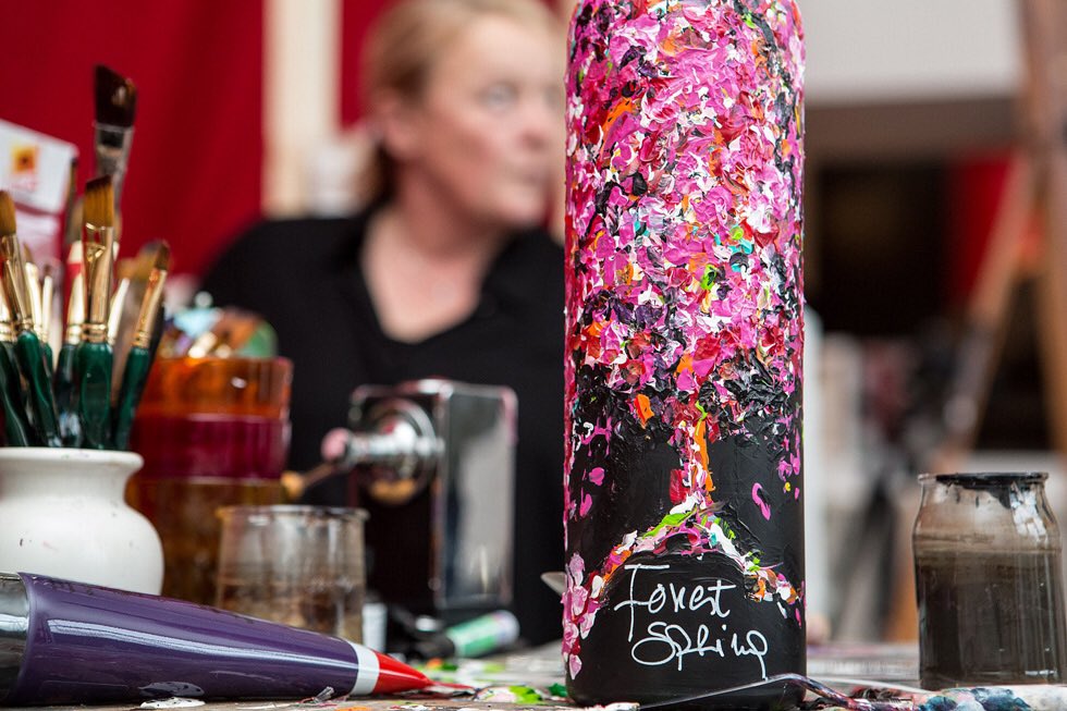 Katerina__Perez's tweet photo. #Swirling tree branches painted in hues of the 4 seasons https://t.co/iCru3d5npx #ForestDryGin https://t.co/uXXcVmSLwt
