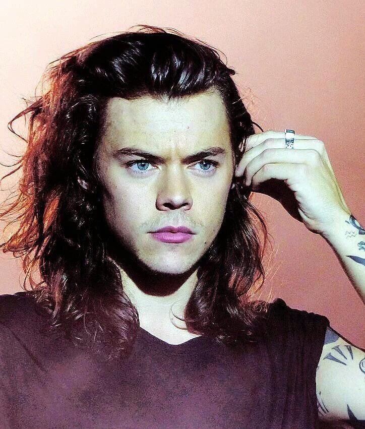 DwSpaz86's tweet photo. #OneDBestFans2016 #BuyGiftStreamMITAM #HarryHumpDay #ThisIsNotTheEndOfOneDirection https://t.co/Nab3xXosQW