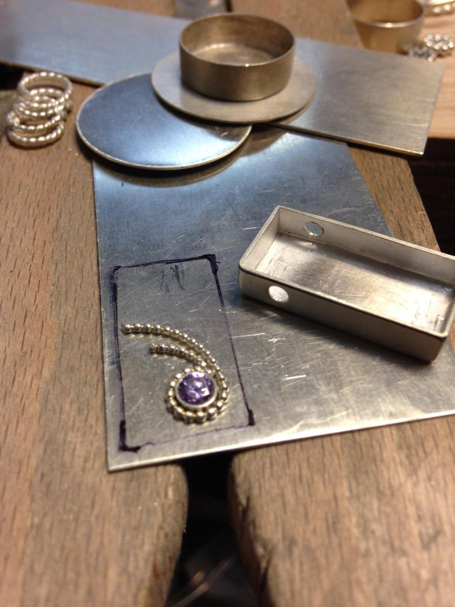 EllJay_Design's tweet photo. Progress! I even made notes for this one! 😜#yqr #shoplocal #jewelry #silver #fireandsharpthings #staytuned https://t.co/DlRscTiThD