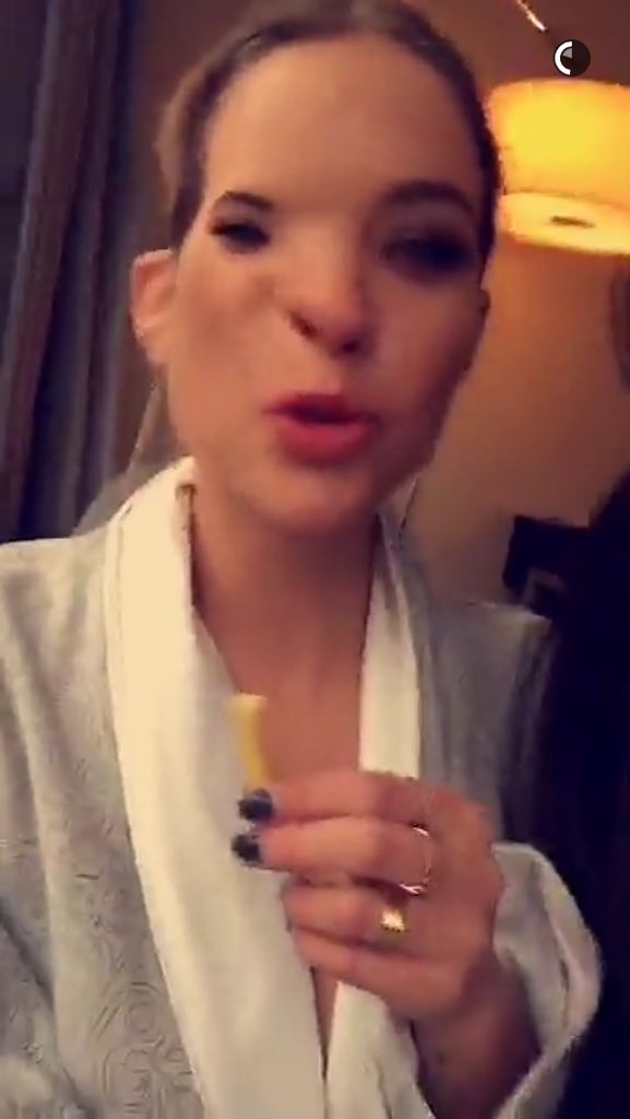 saltmeetswound's tweet image. look at these hotties right here💃 @shaymitch @AshBenzo