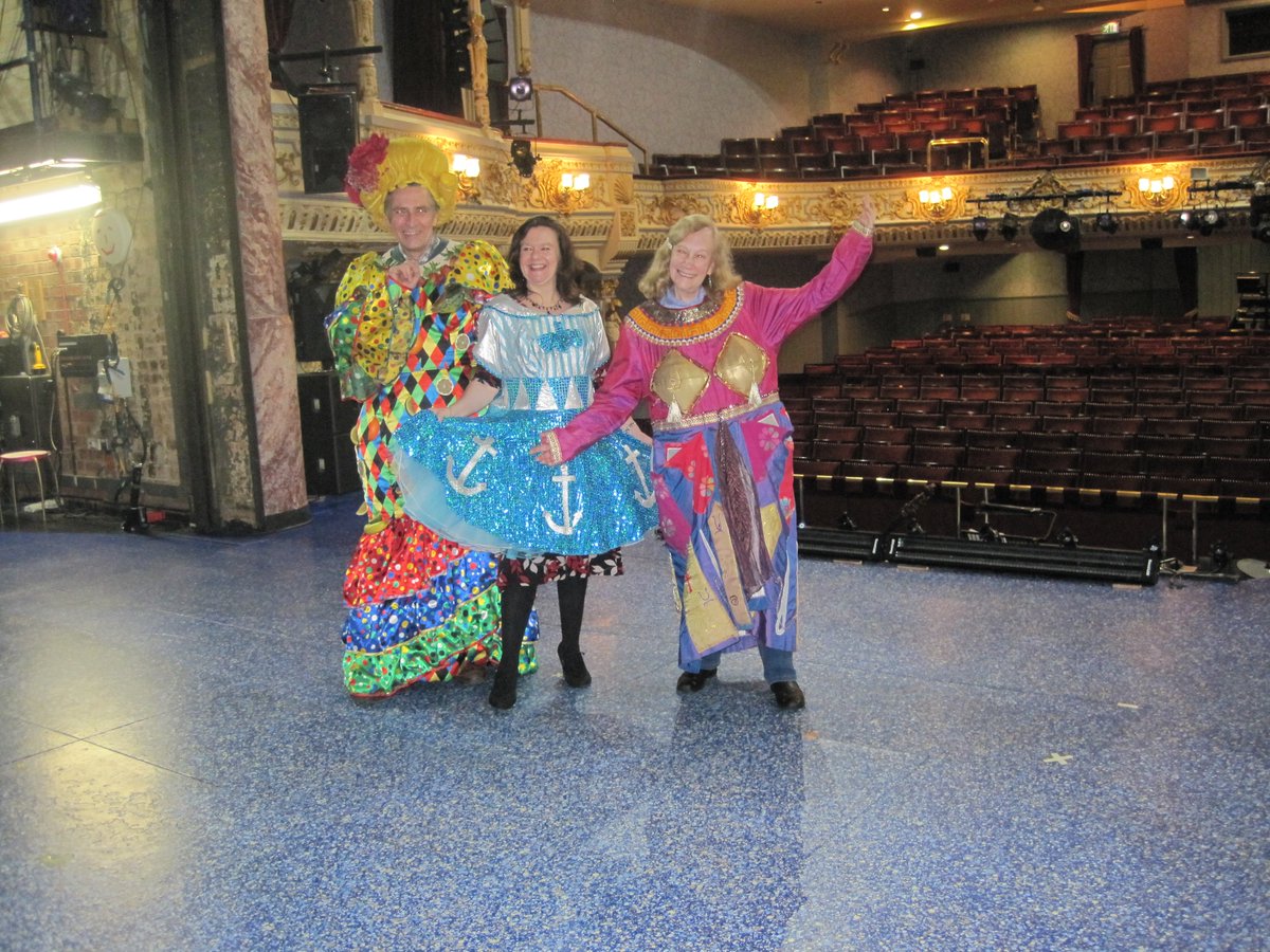 EverymanFriends's tweet photo. An ETA stage debut! #panto #BackstageTour #WardrobeTalk @Everymanchelt https://t.co/Uuw8XNtkQS