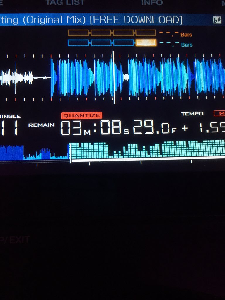 TJOfficialuk's tweet photo. @PioneerDJglobal why is my cdj doing this, never done it before https://t.co/WXs0ZWU6iK