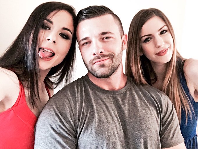 At the shoot for @DPxxx by @KGDisanto with @max_deeds and @sexystellax 😍 https://t.co/LikbabnTiR<a class="tags" href="/tag/dpxxx">@dpxxx</a><a class="tags" target="_blank" title="On Twitter" href="/?out=eyJ0eXAiOiJKV1QiLCJhbGciOiJIUzUxMiJ9.eyJpYXQiOjE3MjIwNTA3ODEsImlzcyI6InR3cG9ybnN0YXJzLmNvbSIsIm5iZiI6MTcyMjA1MDc4MSwiZXhwIjoxNzUzNTg2NzgxLCJyZWRpcmVjdF91cmwiOiJodHRwczovL3R3aXR0ZXIuY29tL0tHRGlzYW50byJ9.YiiMpwegch4AETkio_r07XoWbAHwCxyWAolzS64ImBq4QRZ3RNF1LXIyRs1WTpOI5VIr-uGaykYfH1k0acyLqA">@KGDisanto</a><a class="tags" href="/tag/max_deeds">@max_deeds</a><a href="/tag/halloween"class="tags"><span>#halloween</span></a>