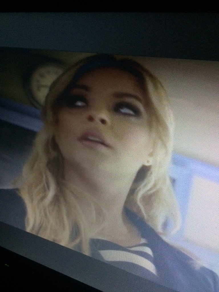 ABCTpll's tweet image. ALI 6x11 😍❤️ @SashaaPieterse  #PLLChat #PLL @PLLTVSeries