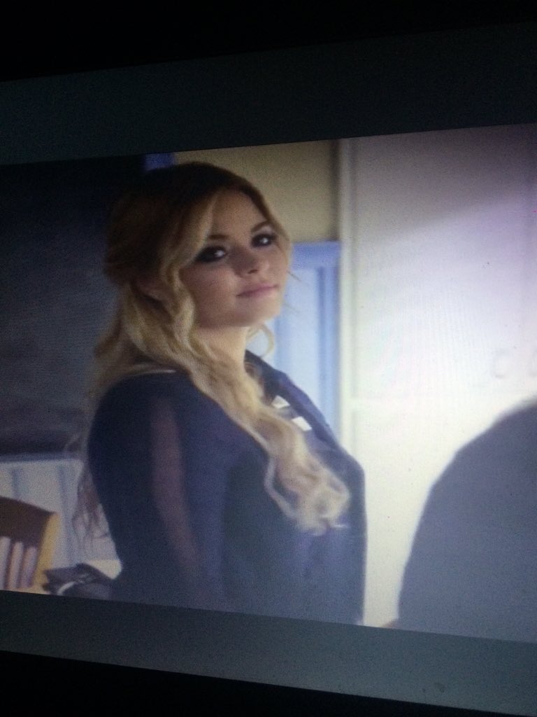 ABCTpll's tweet image. ALI 6x11 😍❤️ @SashaaPieterse  #PLLChat #PLL @PLLTVSeries