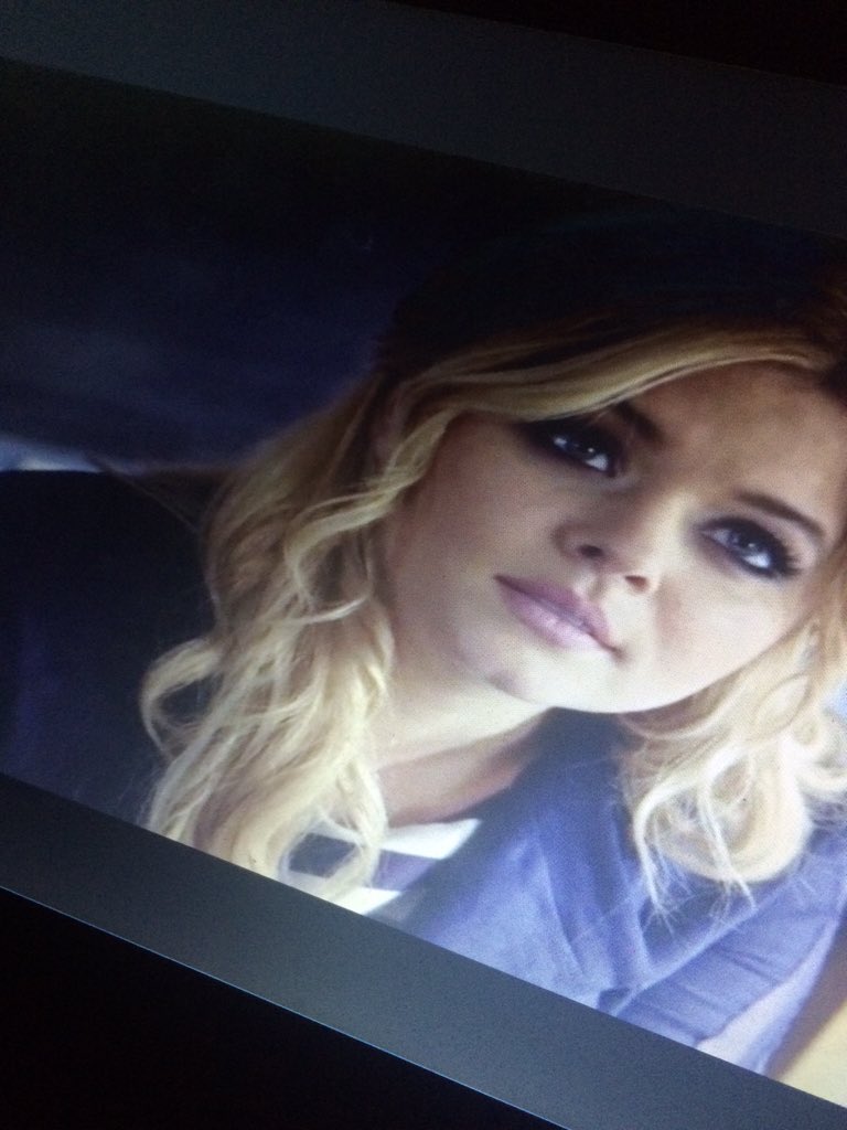 ABCTpll's tweet image. ALI 6x11 😍❤️ @SashaaPieterse  #PLLChat #PLL @PLLTVSeries