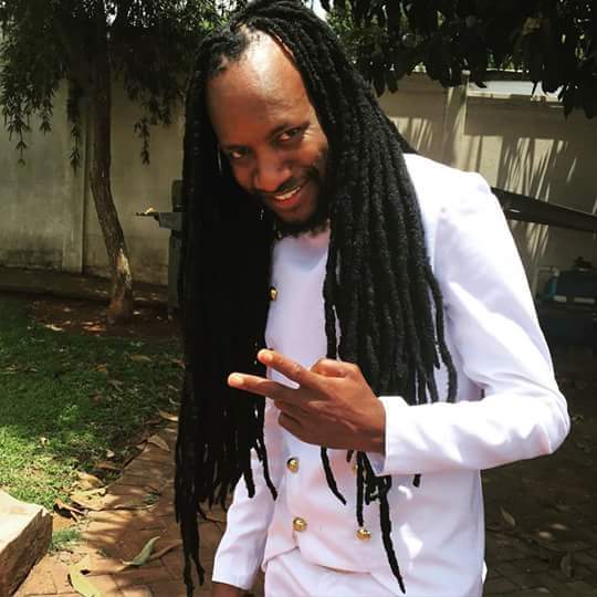 DjIzyVybzZIM's tweet image. gafa rabuditsa mukwende. 1st time to see winky d without a turbine...#gafalife #turbine  disappearrrrr@winky d