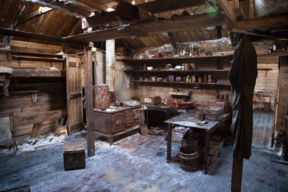 mawsonshuts's tweet photo. Another view of the ice-free kitchen of #mawsonshut https://t.co/G77mapN7lO