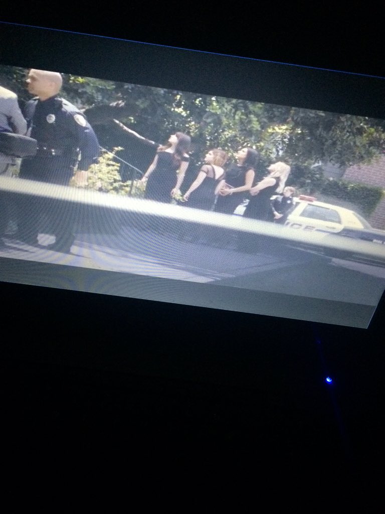 ABCTpll's tweet image. END 6x11 😳 #PLLChat #PLL #PLL5YearsForward #fiveyearsforward @PLLTVSeries @lucyhale @SleepintheGardn @shaymitch