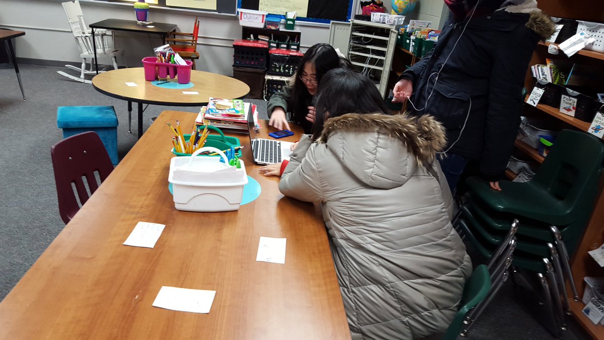 IRESBolenbaugh's tweet photo. Family Tech Night!!! Parents are the students and students become the teachers! @ireDCSD https://t.co/U5TK9LAh57