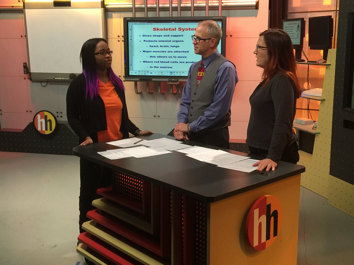 Nazuniversity's tweet image. .@NAZ_Melea on @WXXINews #HomeworkHotline to talk about her first year as a #GoldenFlyer! @NAZ_Meg @NAZ_Packy