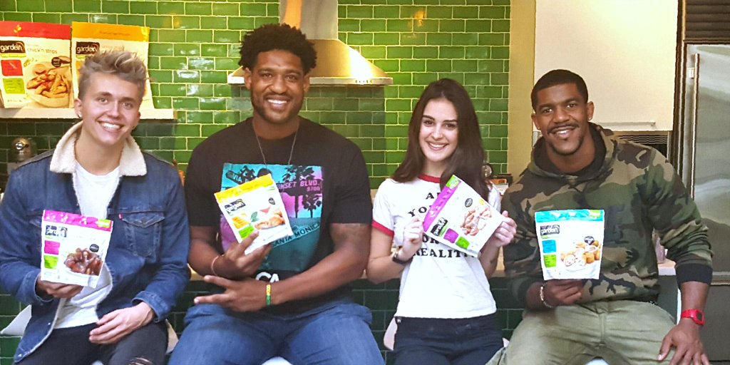 gardein's tweet photo. We had an AMAZING lunch today with @The300lbVegan, @ianthomas, @NazGharai and Quinn Porter! https://t.co/Ac7kTFKsiI
