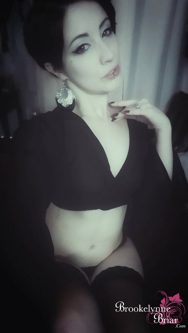 I'm on #MyFreeCams 😀  https://t.co/byJBmiKCqi Tease me with my interactive toys.  Tip &amp; watch me squirm<a href="/tag/myfreecams"class="tags">#MyFreeCams</a><a href="/tag/tmblr"class="tags"><span>#tmblr</span></a>
