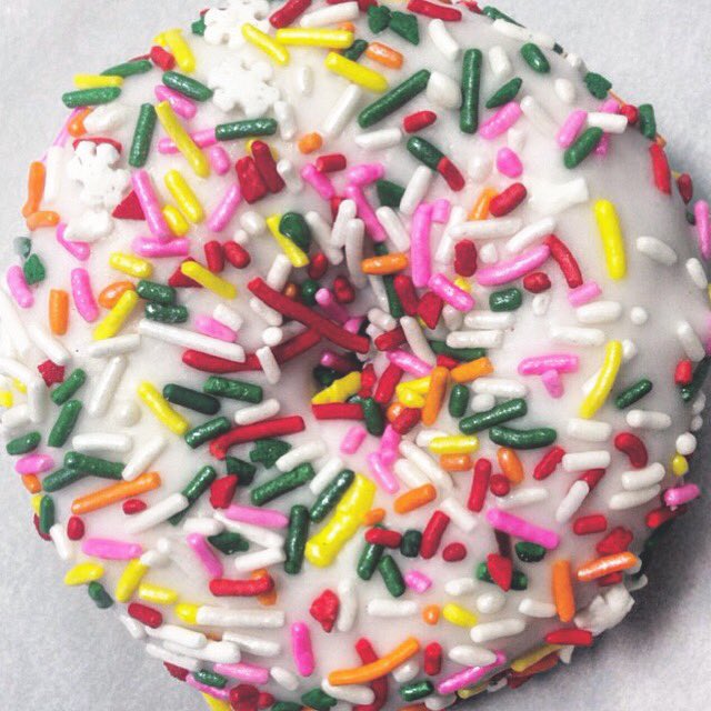 Sprinkles🍭
#donut #sweets