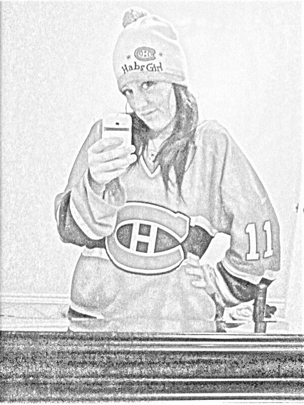 JosieGray84's tweet photo. SO HAPPY GALLY IS BACK!!!! :D ;) #GHG https://t.co/XLCATmvGJL